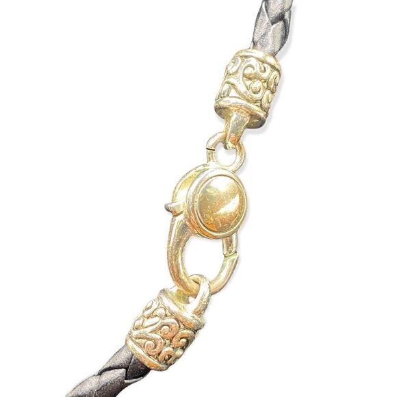 Reversible silver choker on leather cord scrollwork heavy clasp 14” base of neck - Picture 3 of 6